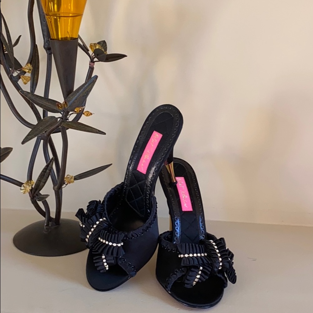 Betsey Johnson Slide Kitten Heel - Picture 2 of 8
